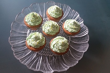 Zitronen - Cupcakes mit Waldmeister - Frischkäse - Creme 29