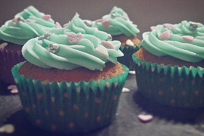 Zitronen - Cupcakes mit Waldmeister - Frischkäse - Creme