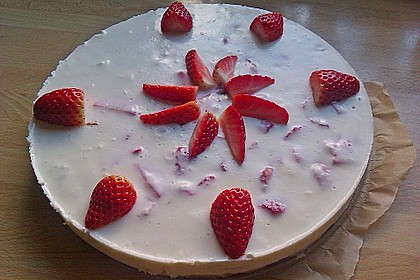Erdbeer - Joghurt - Torte 2