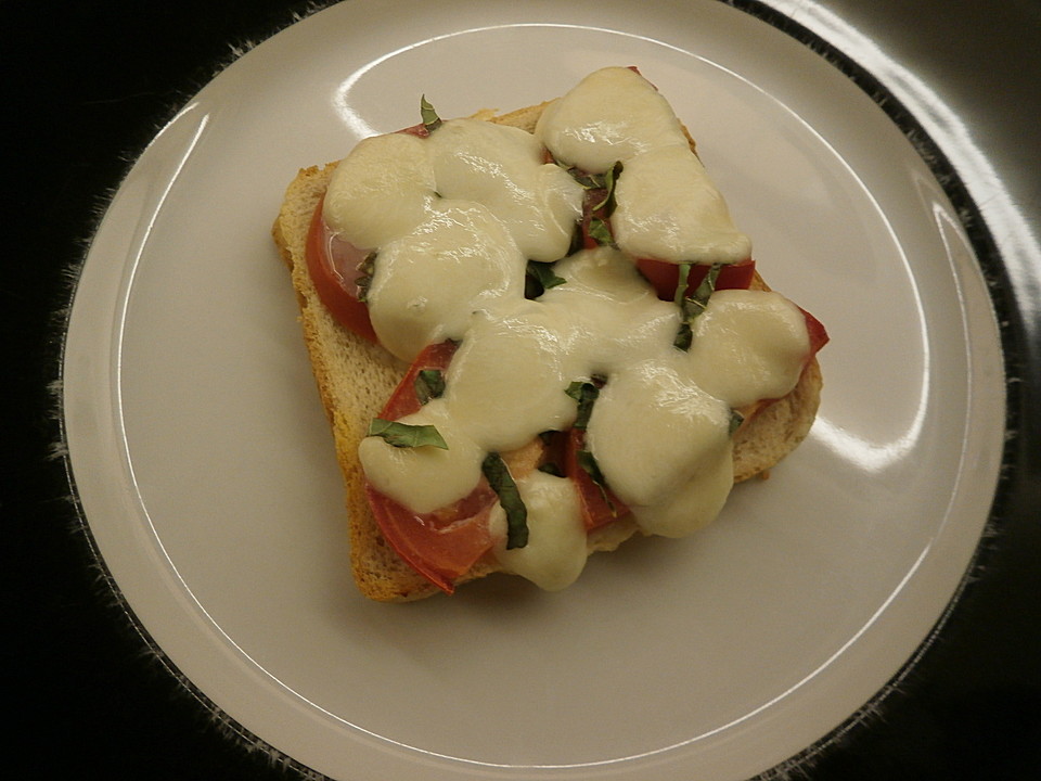 Tomate Mozzarella Toast Von Andr Meda Chefkoch De