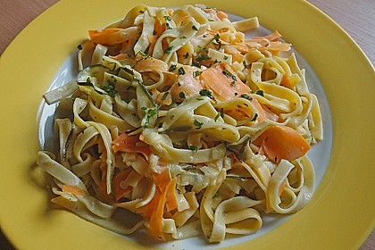 Nudeln mit Gemüse und Frischkäse 4