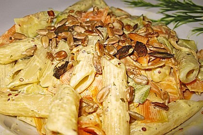 Nudeln mit Gemüse und Frischkäse 6