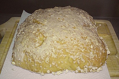 Leckeres Brot mit Buttermilch, Dinkel- und Weizenmehl 3