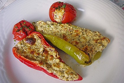 Gebackener Spitzpaprika gef&uuml;llt mit Kr&auml;uter - Schafsk&auml;secreme 4