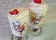 Joghurt - Mascarpone - Creme mit Erdbeeren
