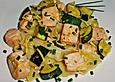 Penne mit Lachs, Zucchini und Zitrone