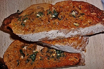 Miesmuscheln in Tomate mit geröstetem Knoblauchciabatta 18