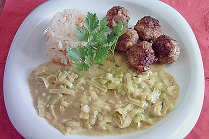 Fleischb&auml;llchen in Currysauce