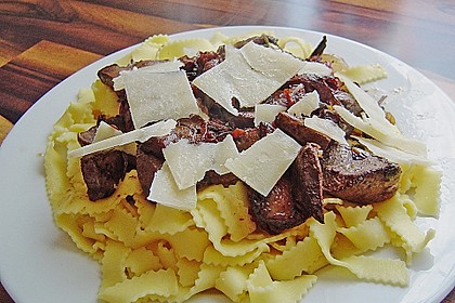 Tagliatelle mit Leber und Salbei 4