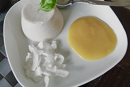 Kokos Panna Cotta 13