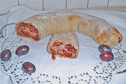 Zwetschgenstrudel