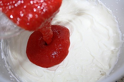 Erdbeercreme 22