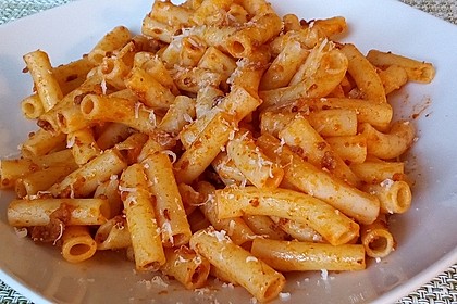 Makkaroni mit Tomatensoße nach Ossi - Art 9
