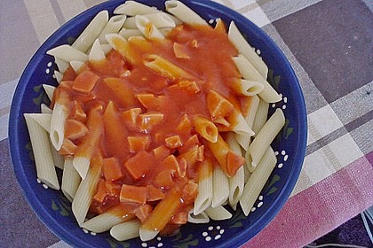 Makkaroni mit Tomatensoße nach Ossi - Art 3