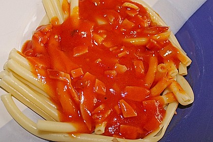 Makkaroni mit Tomatensoße nach Ossi - Art 6
