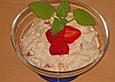 Marillen - Topfencreme mit Erdbeeren