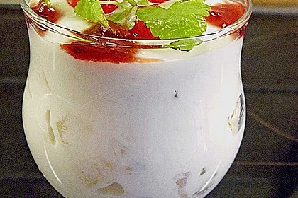Fruchtquark mit Ananas 1