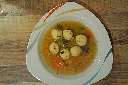 Grie&szlig;kl&ouml;&szlig;chensuppe von Oma Mette