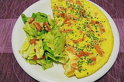 Omelett mit ger&auml;uchertem Lachs 6