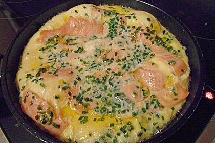 Omelett mit ger&auml;uchertem Lachs 10