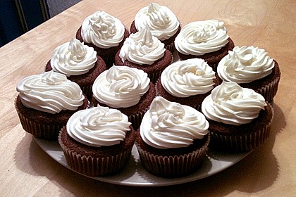 Red Velvet Cupcakes - für besondere Anlässe 24