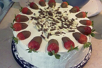 Erdbeer - Knispel - Torte 1