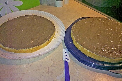 Erdbeer - Knispel - Torte 8