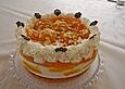Sekt - Joghurt - Torte mit Pfirsichen