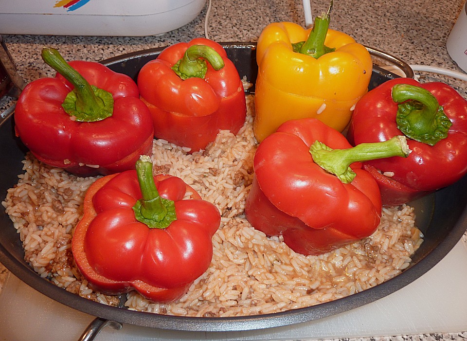Rezept backofen: Rezept gefüllte paprika mit hackfleisch und reis