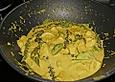 Gelbes H&uuml;hnercurry mit gr&uuml;nem Pfeffer