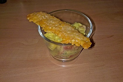 Avocado - Tomatencocktail mit Parmesanstange 2