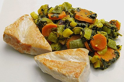 H&uuml;hnchen Pak Choi