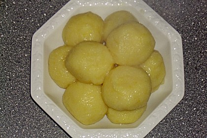 Kl&ouml;&szlig;e 2
