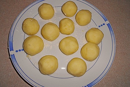 Kl&ouml;&szlig;e 10