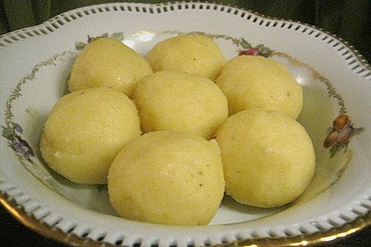Kl&ouml;&szlig;e 12