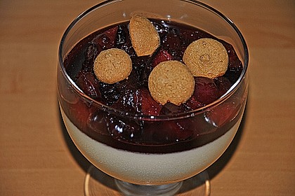 Amarettomousse mit Zimtpflaumen 6