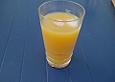 Eistee mit Honig und Orangensaft