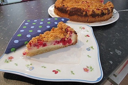 Johannisbeer - Käsekuchen mit Streuseln 6