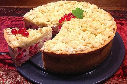 Johannisbeer - Käsekuchen mit Streusel 6