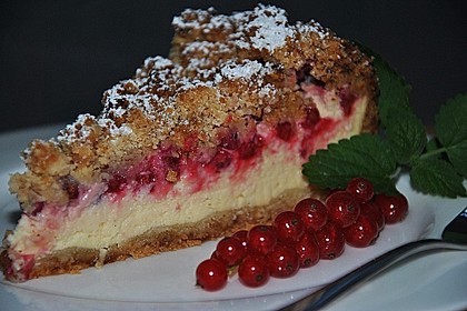 Johannisbeer - Käsekuchen mit Streusel 8