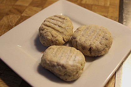Haselnusstaler 35