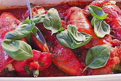 Gef&uuml;llte Spitzpaprika mit Couscous