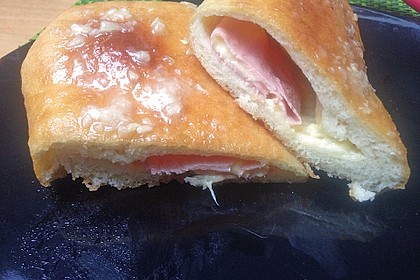 Ungarische Langos mit Knoblauchcreme und Käse 28