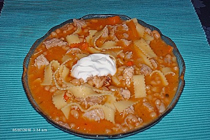 Ungarische Bohnensuppe
