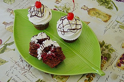 Schwarzwälder Kirsch Cupcakes 9