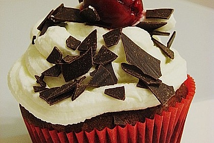 Schwarzwälder Kirsch Cupcakes 11
