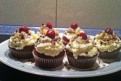 Schwarzwälder Kirsch Cupcakes 140