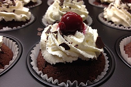 Schwarzwälder Kirsch Cupcakes 4