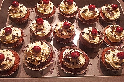 Schwarzwälder Kirsch Cupcakes 155