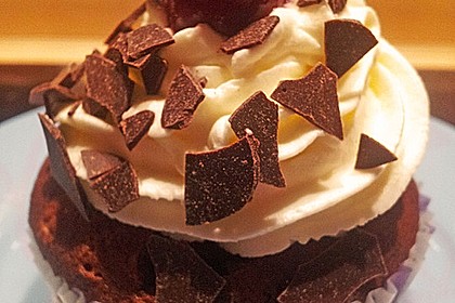Schwarzwälder Kirsch Cupcakes 70